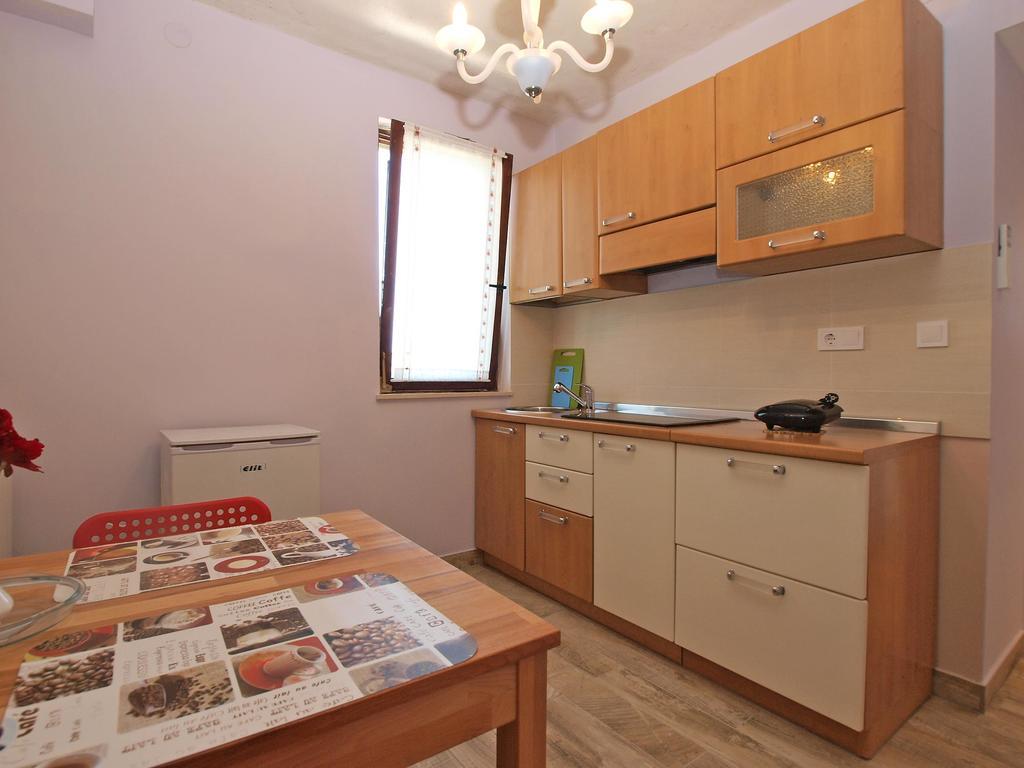 Apartments Dvigradska 1103 Porec Bagian luar foto